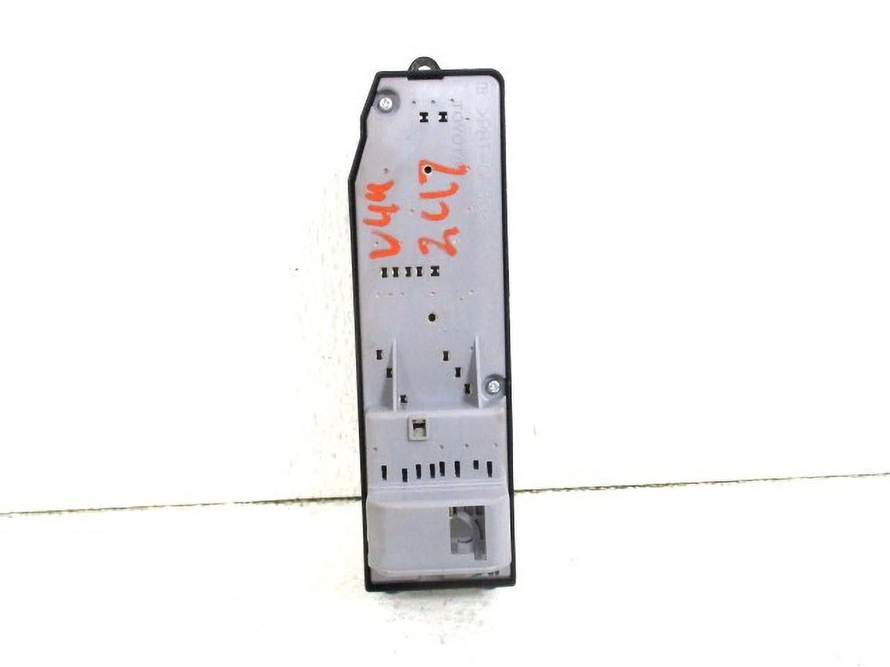 Pre-Owned 2004-2010 Toyota Sienna Driver Master Window Door Switch OEM LKQ (Good)