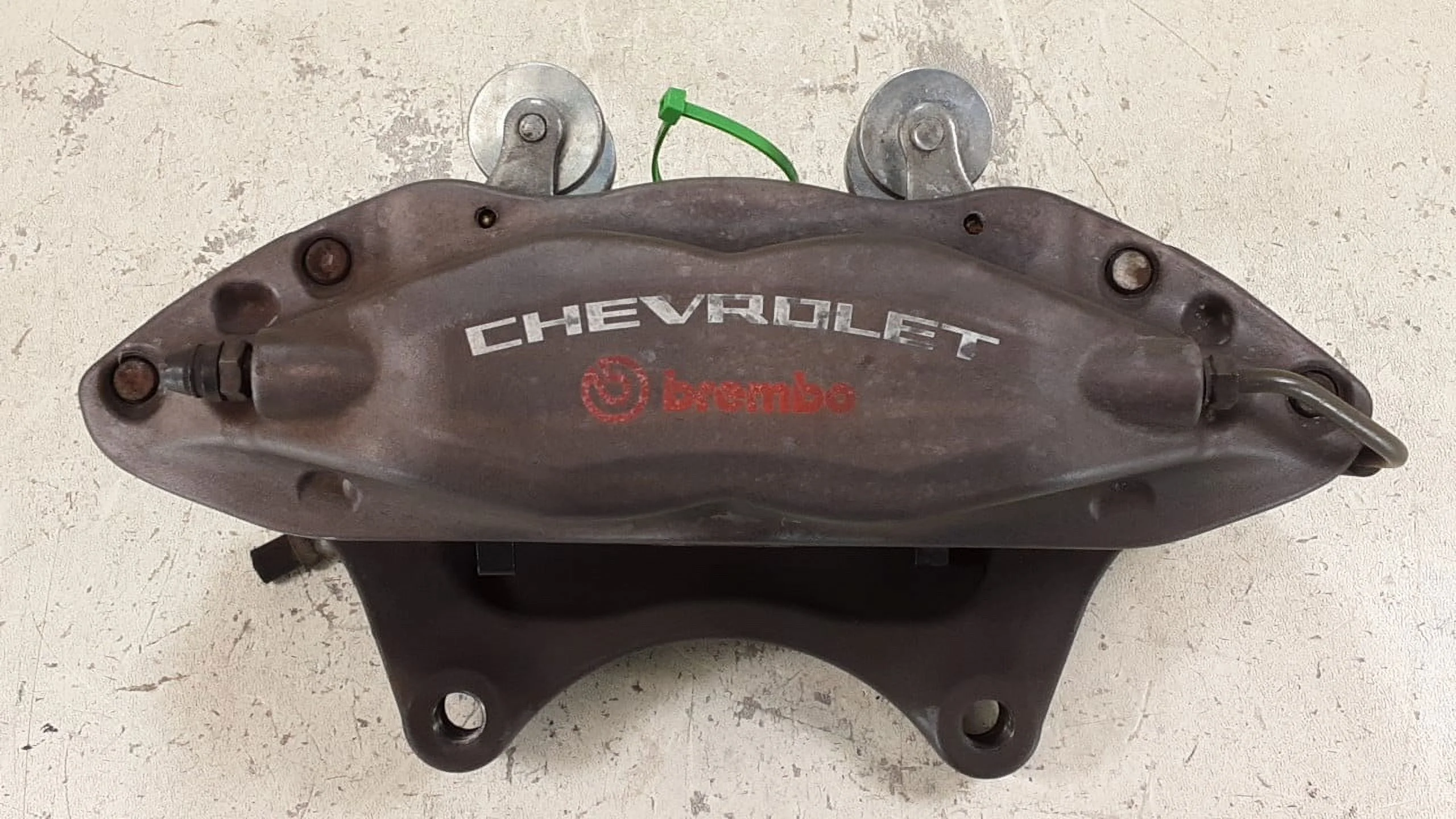 Pre-Owned 2010-2015 Chevrolet Camaro Driver LH Front Brembo Brake Caliper OEM LKQ (Good)