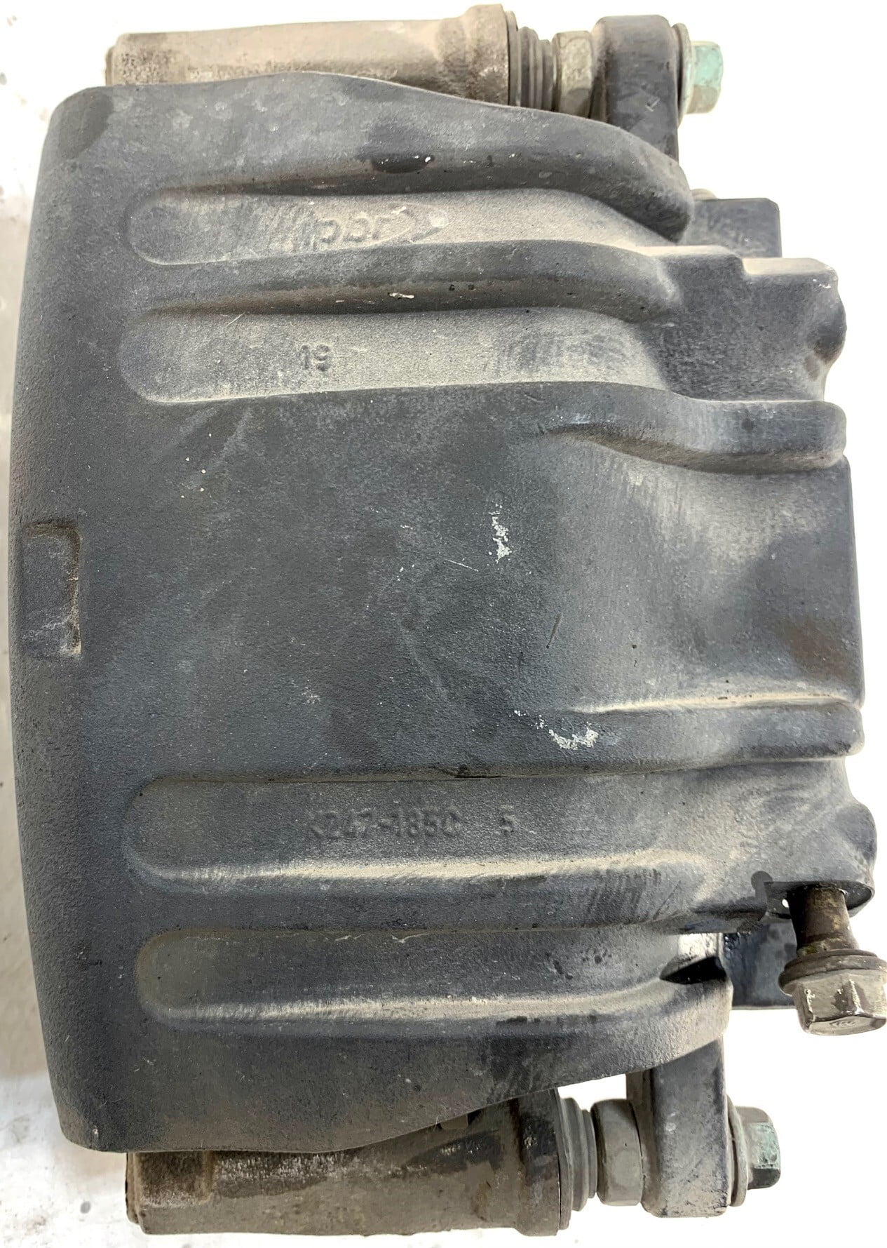Pre-Owned 2006-2022 Dodge Charger Driver LH Brake Caliper Front 2 Piston BR5 OEM (Good)