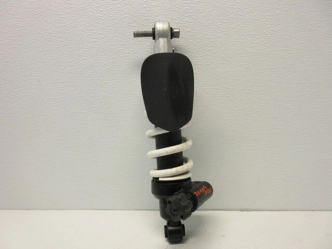 Pre-Owned 2022 BMW R Nine T Rear Monoshock Strut Assembly 2K Miles OEM LKQ (Good)