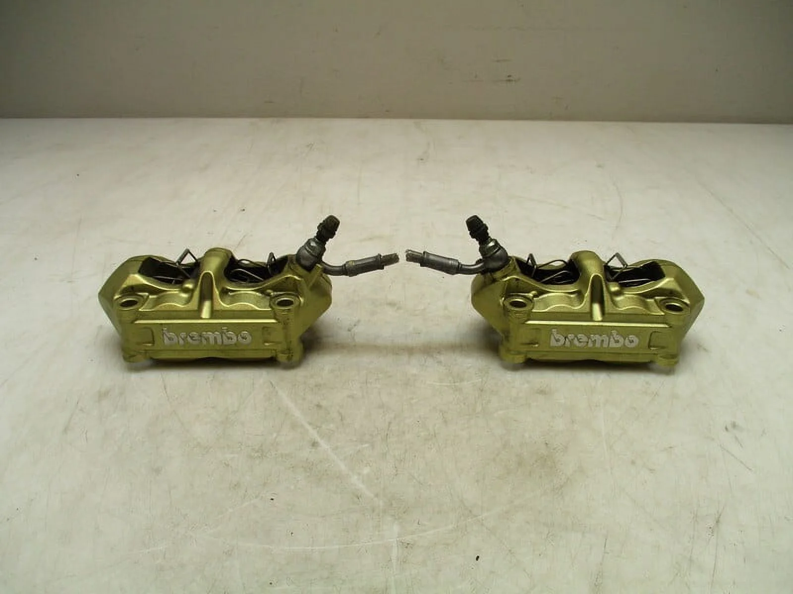 Pre-Owned 2018 BMW S1000RR LH RH Front Brembo Brake Calipers OEM (Good)