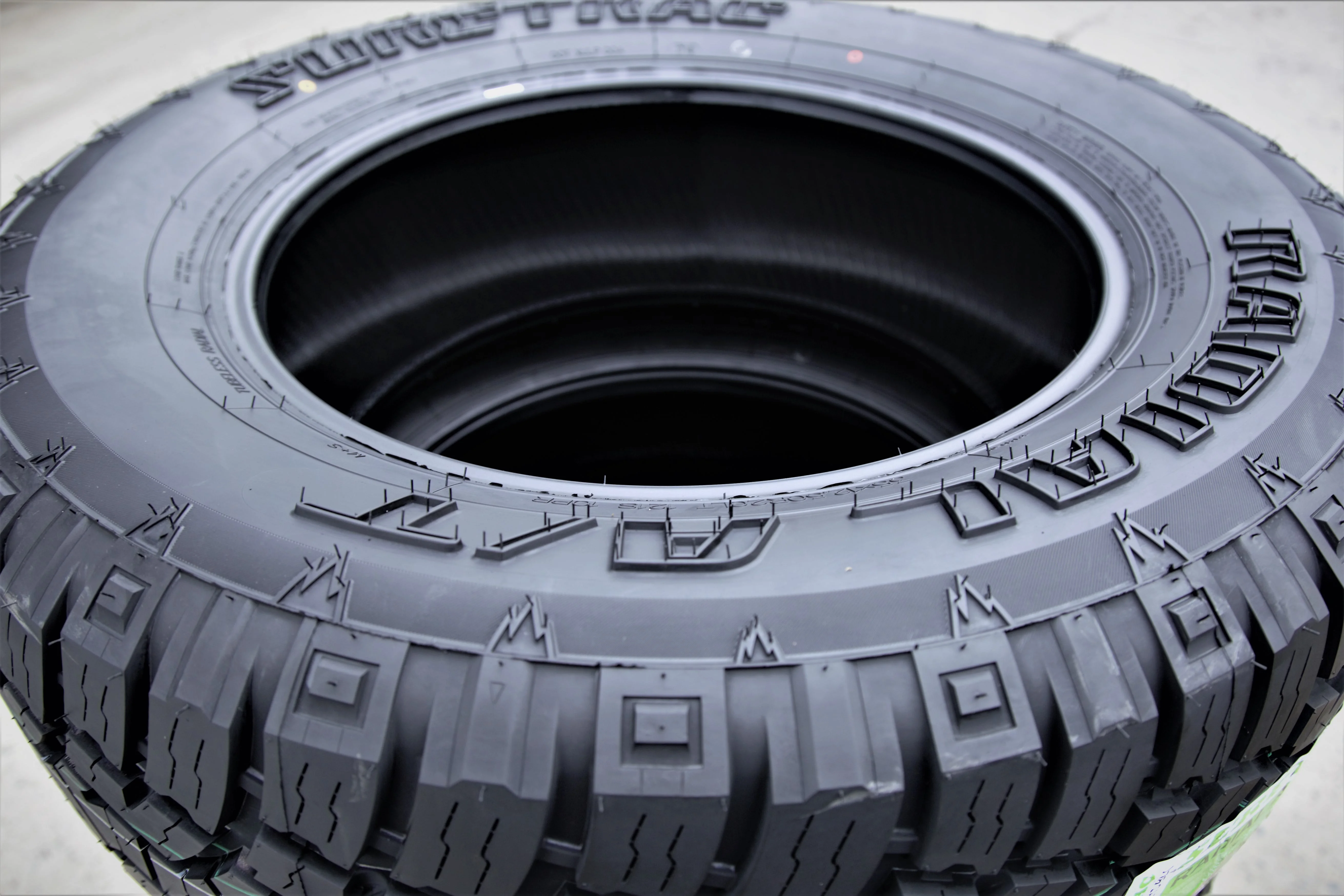 Suretrac Radial A/T LT 285/70R17 121/118Q E 10 Ply AT All Terrain Tire