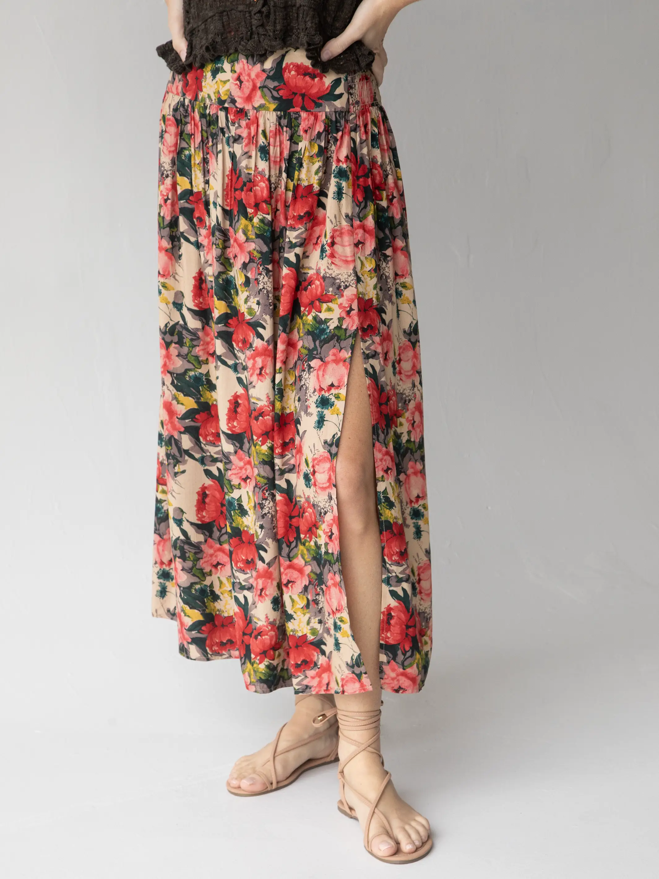 Addie Midi Skirt - Tan Red Roses