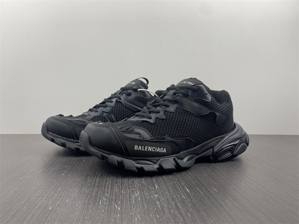 BALENCIAGA Track.3 Sneakers - Black