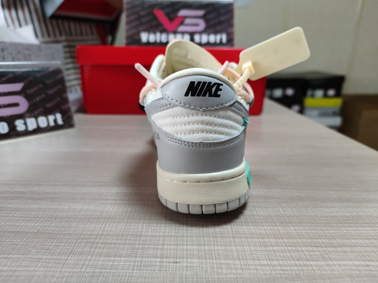 Dunk Low Off-White Lot 9 DM1602 109