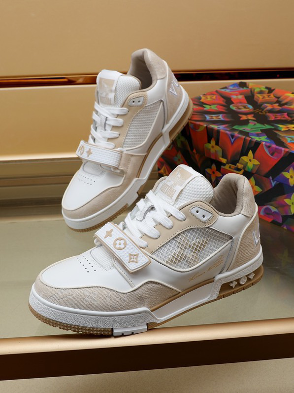 Louis Vuitton Trainer Beige White