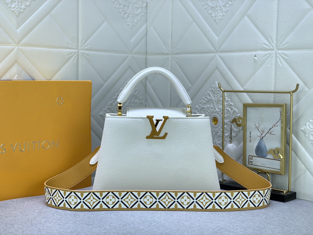 Louis Vuitton Capucines BB M23064 (2) 27x18x9cm