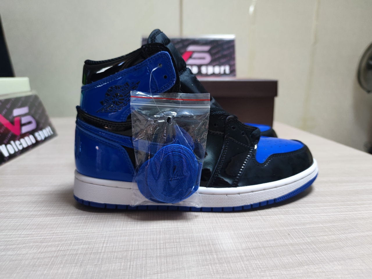 Jordan 1 Retro High 575441-007