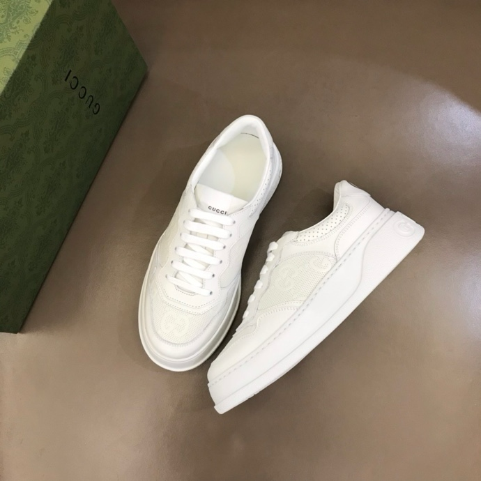 Gucci GG embossed sneakers White
