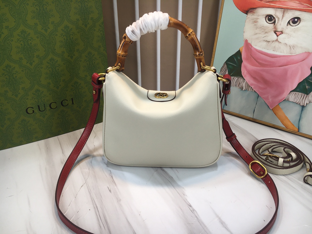 Gucci Diana 746251 24x15x5cm