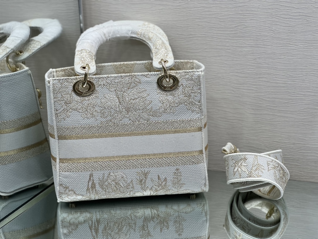 Dior LADY 9027(2) 24x20x11cm