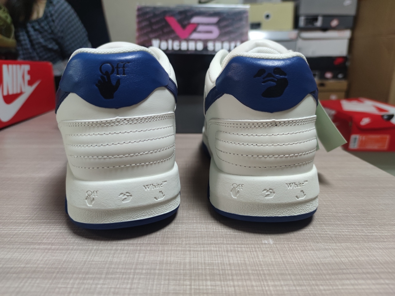 OFF-WHITE Out Of Office OOO Low Tops White White Navy Blue