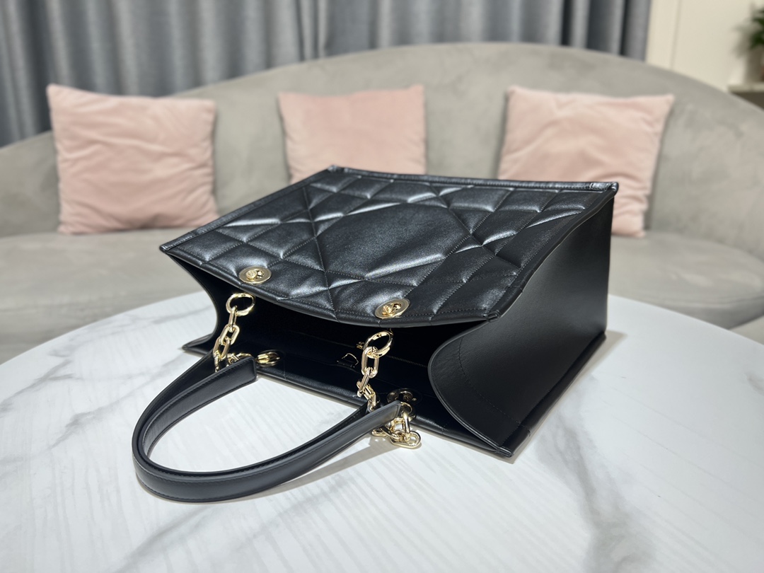 DIOR ESSENTIAL 3 (6)