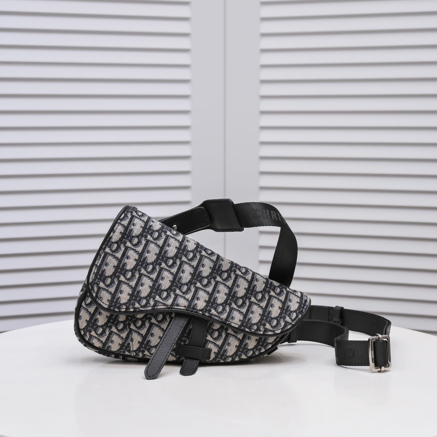 Dior Saddle 9915-2 (2) 21x16x3cm