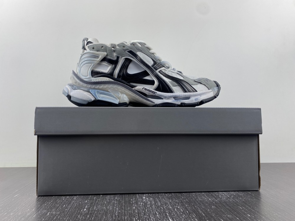 Balenciaga 772767-W3RNY-9012