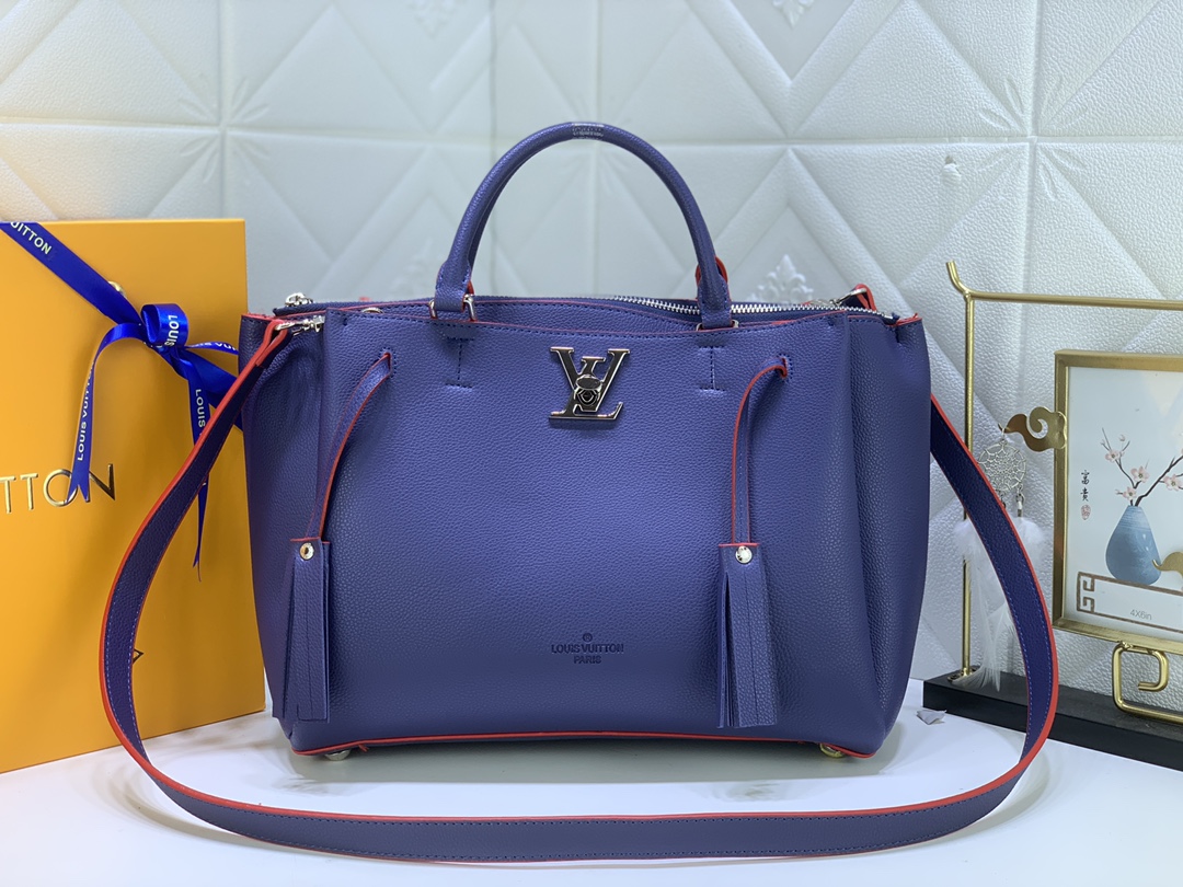 Louis Vuitton LOCKMETO M54569 (2) 38 x 24x 15.5cm