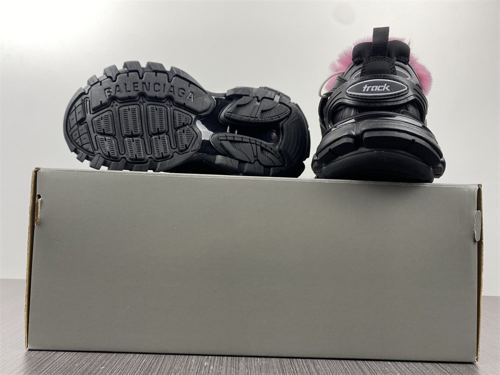 Balenciaga Track Fur Black/Pink 668555 W3CQ6 1050