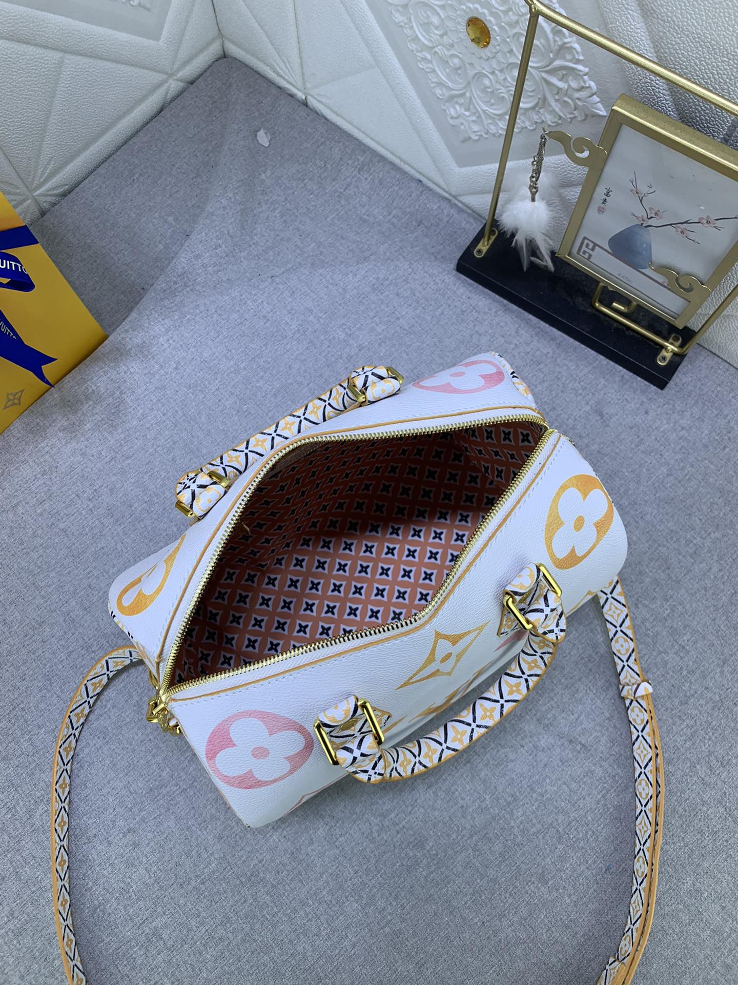 Louis Vuitton SPEEDY BANDOULIèRE 25 M23073 (2) 25x19x15cm