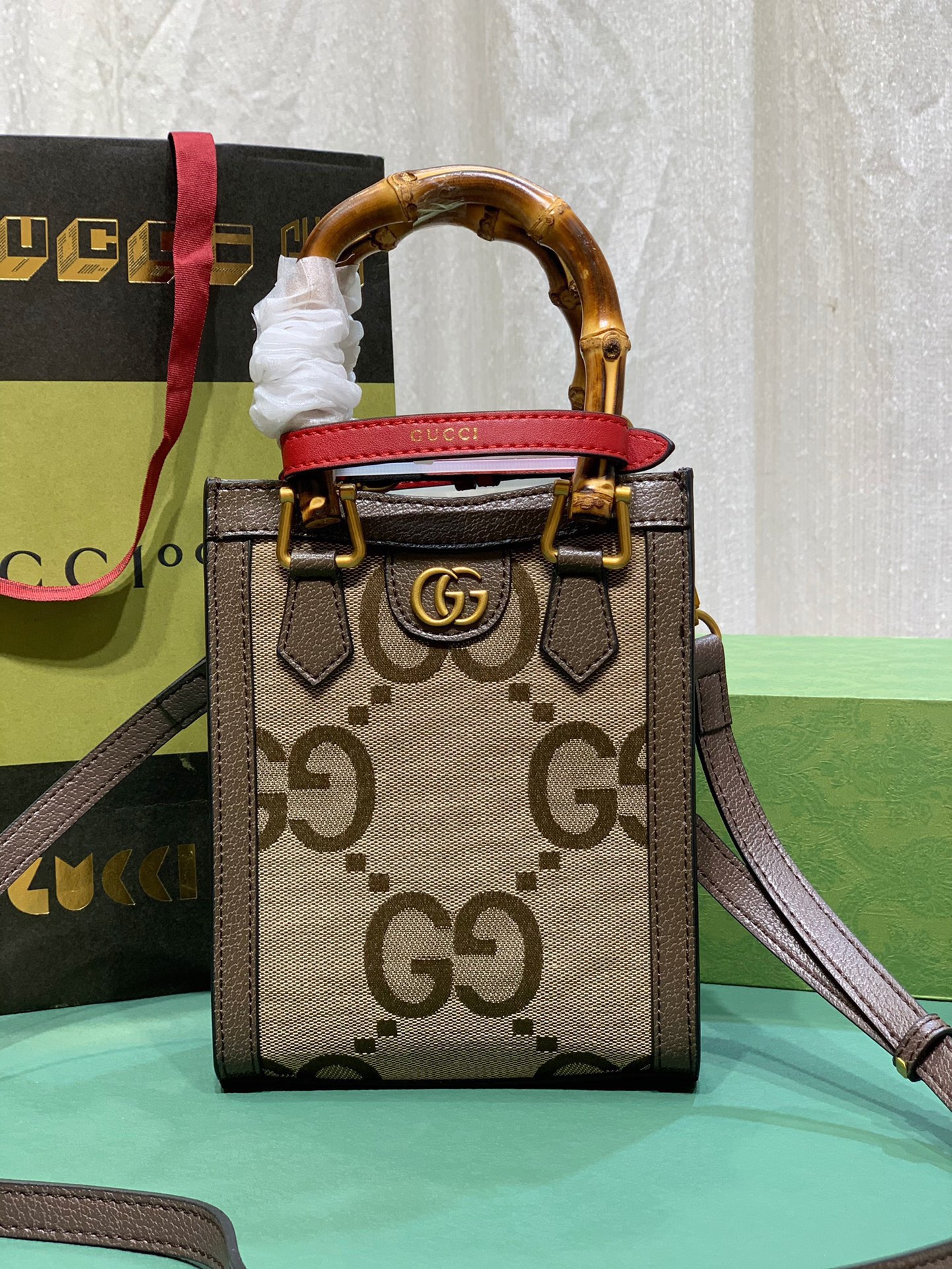 Gucci 739079 15.5x19.5x6cm