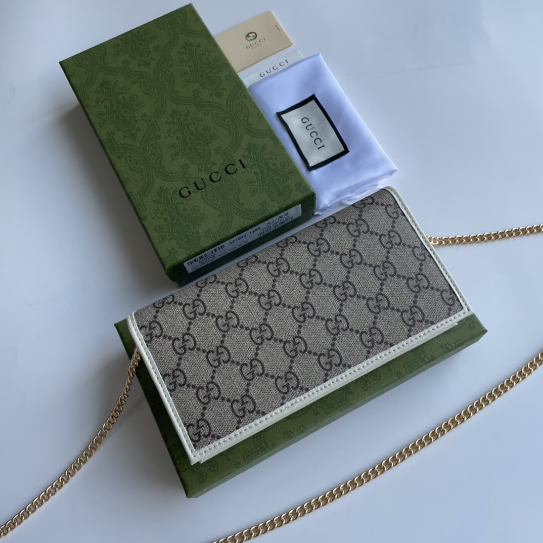 GUCCI 621892 19x10x4cm