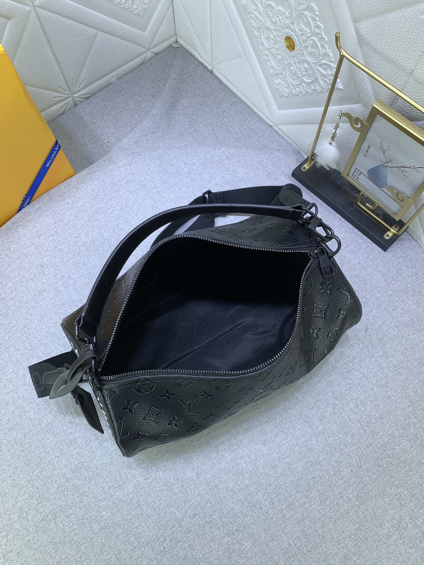 Louis Vuitton Soft Polochon M46691