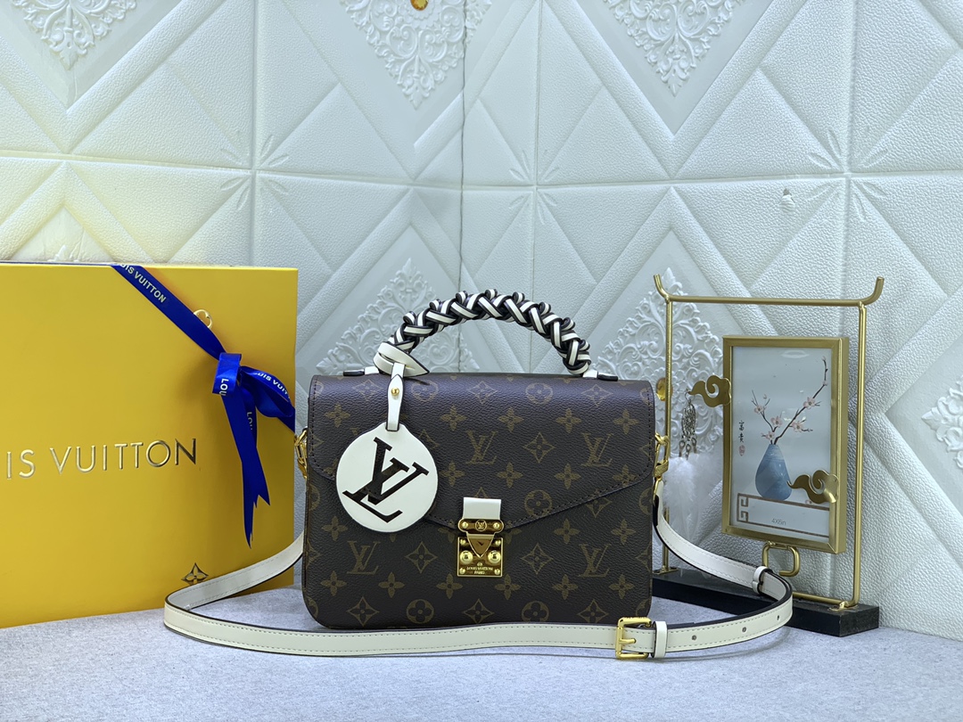 Louis Vuitton POCHETTE METIS M40780 (3) 25.0 x 19.0 x 7.0 cm