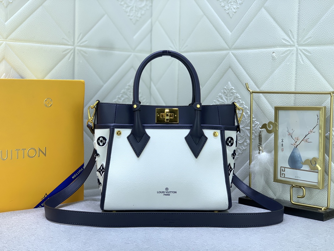 Louis Vuitton On My Side 22195 25 x 20 x 12cm