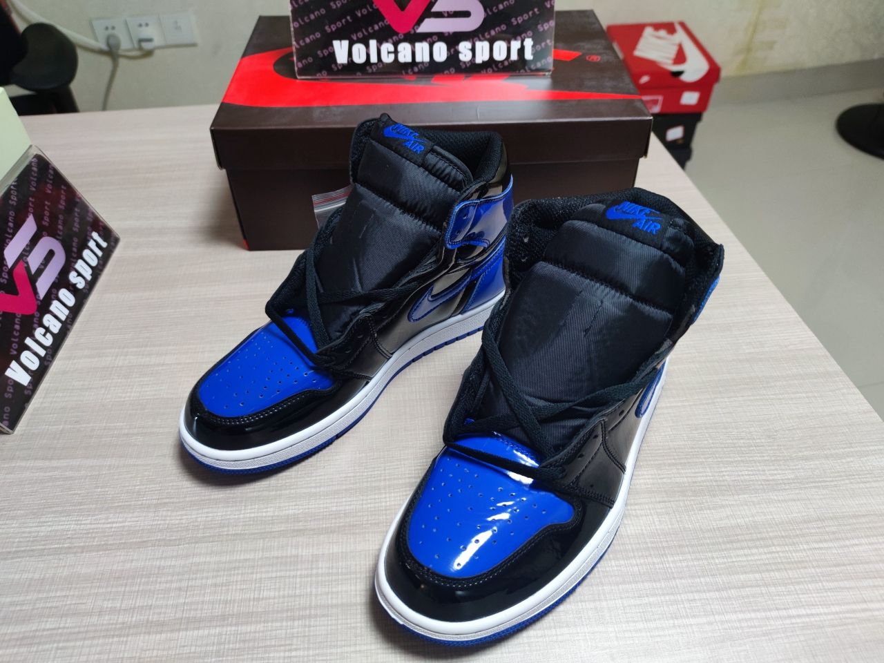 Jordan 1 Retro High 575441-007