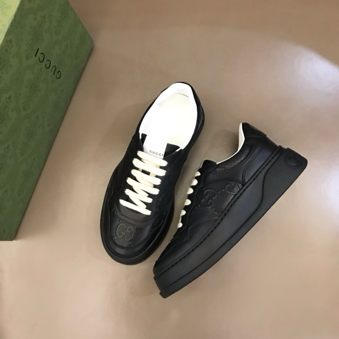 Gucci GG embossed sneakers Black
