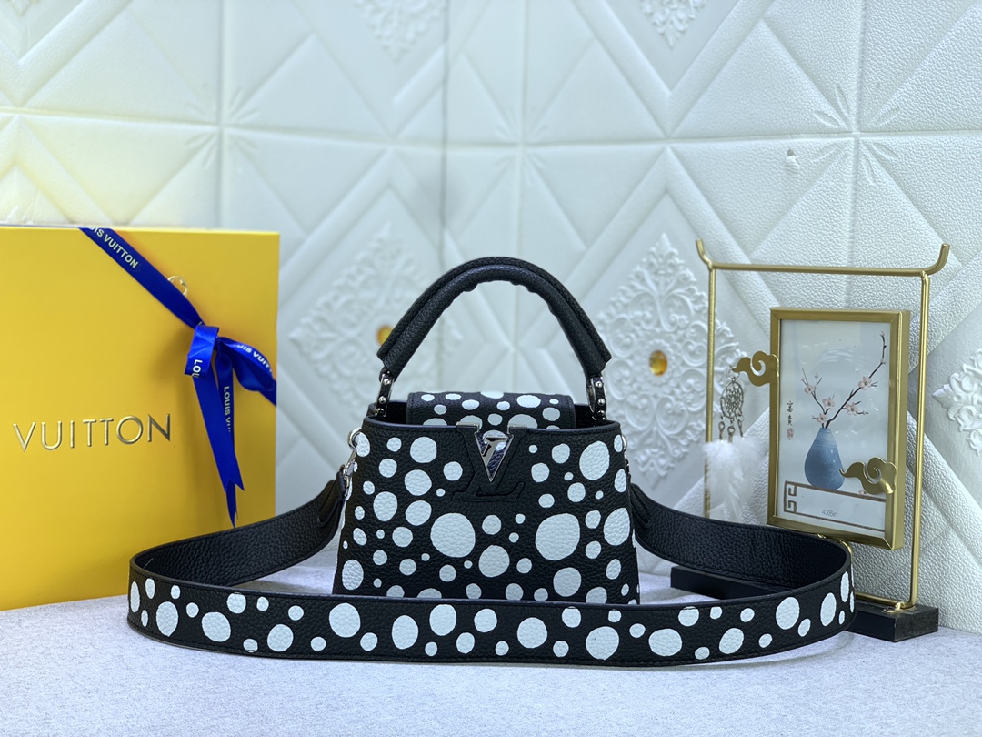 Louis Vuitton x YK Capucines M21663 (8) 21x14x8cm