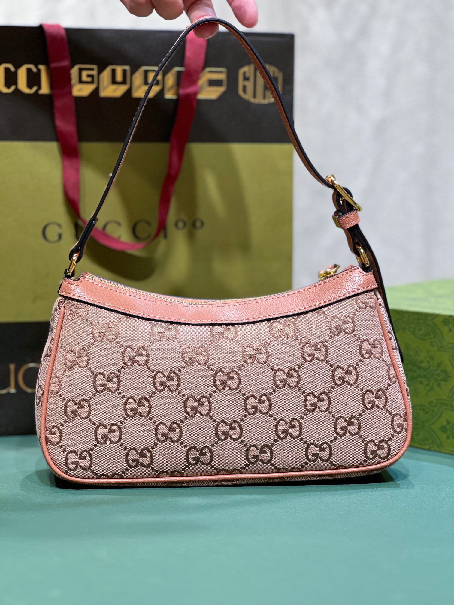 Gucc 735145 25*15*6.5cm
