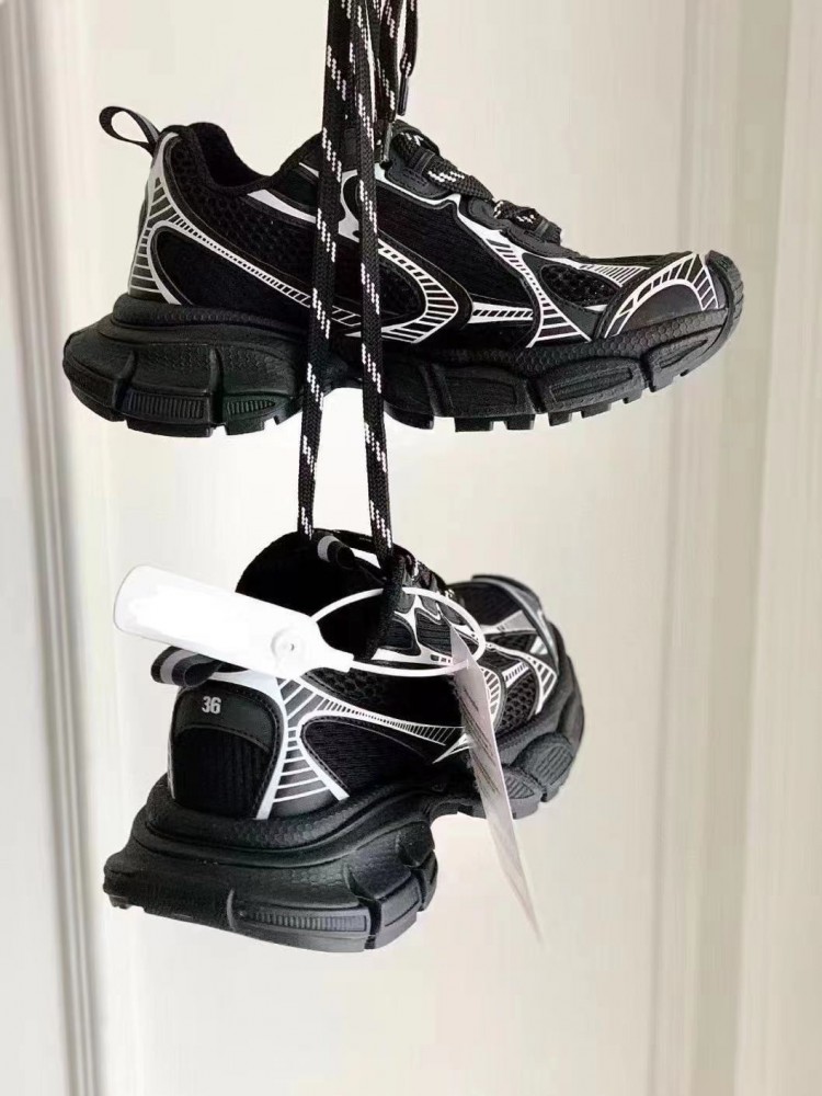 十IAGA -PHANTOM SNEAKER W1RB5 0102