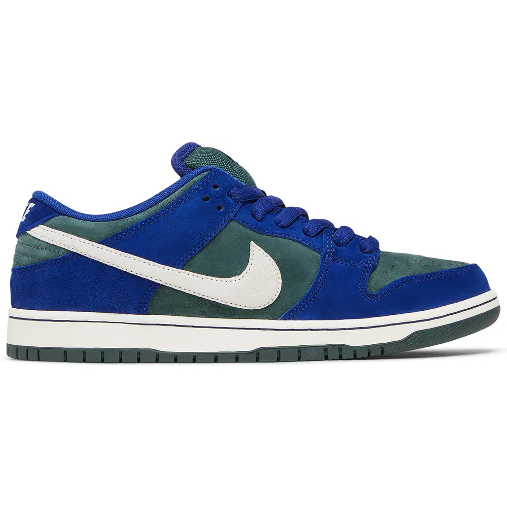 Nike SB Dunk Low Deep Royal Blue HF3704-400