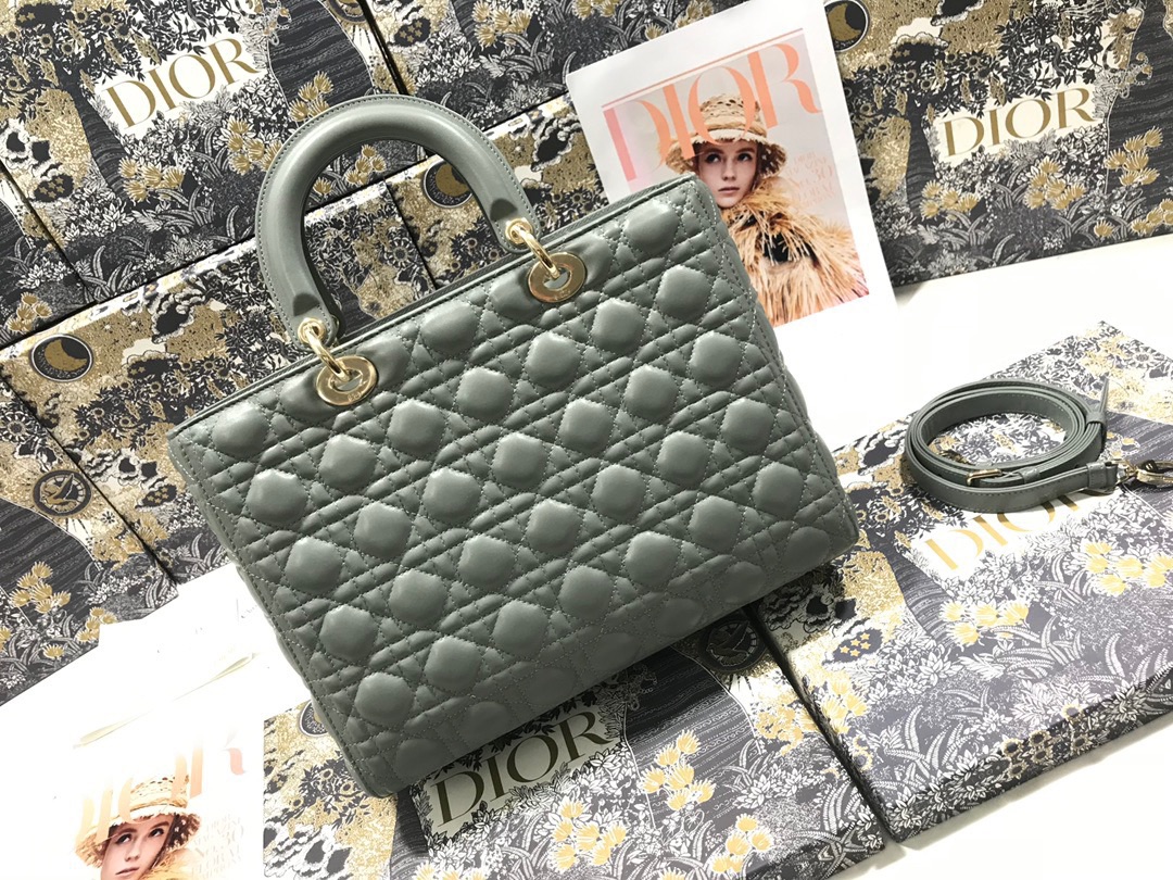 Dior Lady M0566(12) 32 x 25 x 11cm