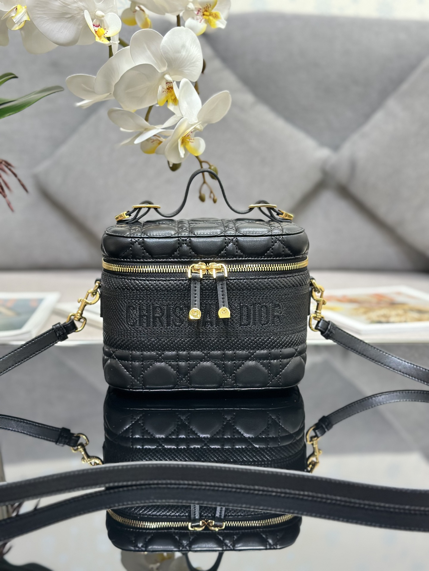 Dior Travel S5488 18.5  x 13 x 10.5 cm