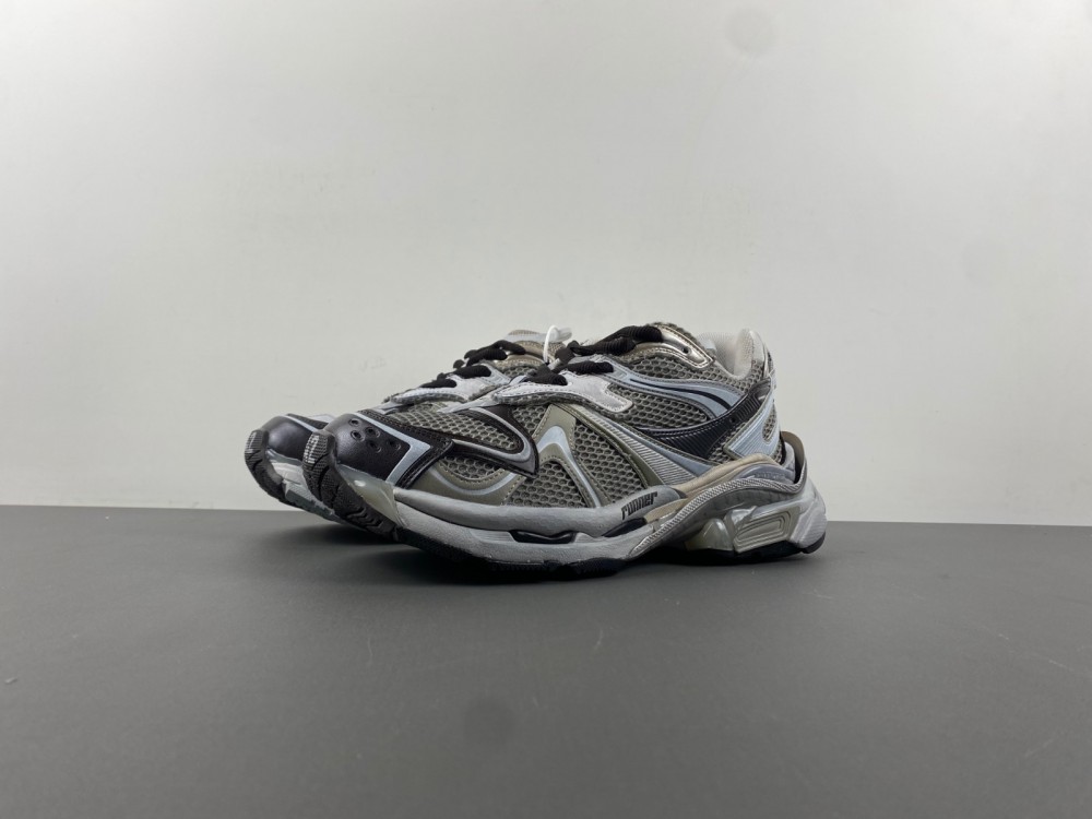 Balenciaga 779066-W3RBXP-2000