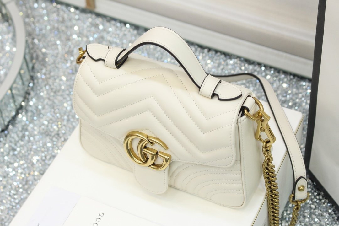 GUCCI Marmont 547260 21*15*8cm