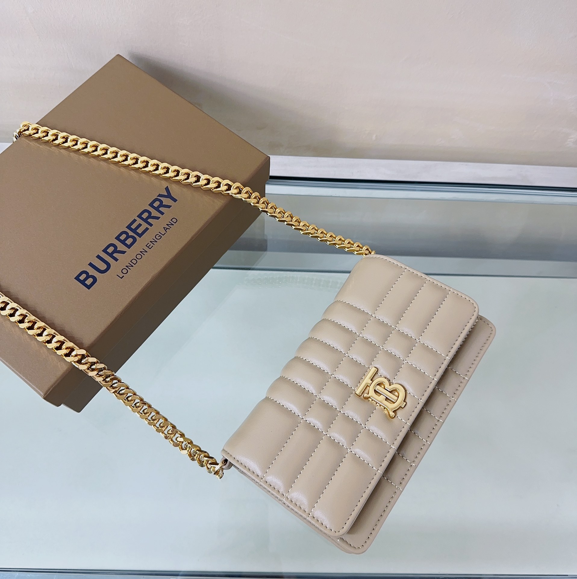 Burberry 144150 20 × 5 x 12cm