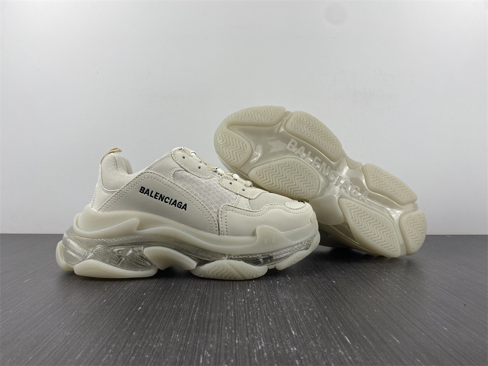 Balenciaga Triple S Sneaker EU 38/US 8 OffWhite