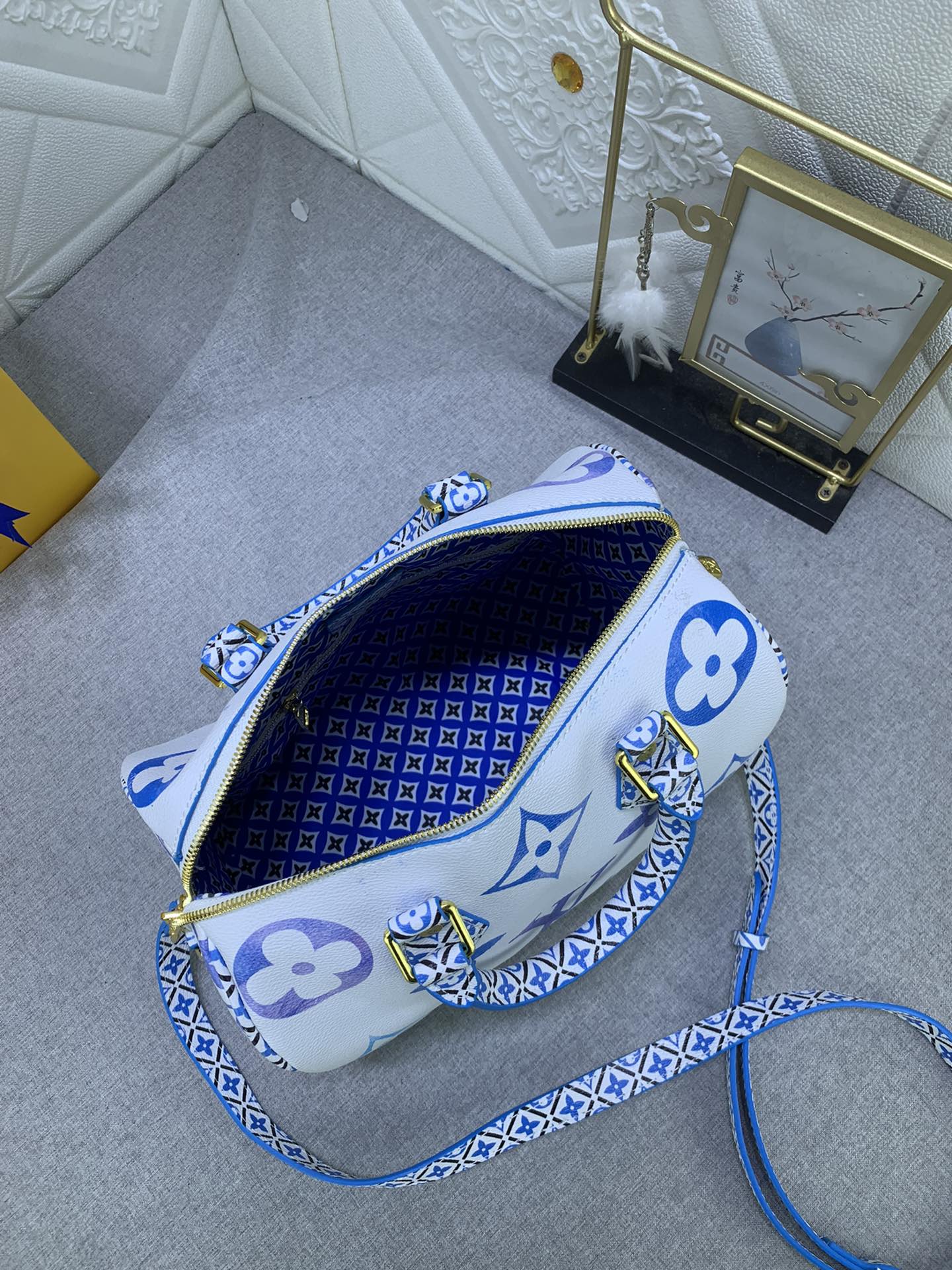 Louis Vuitton SPEEDY BANDOULIèRE 25 M23073 (3) 25x19x15cm