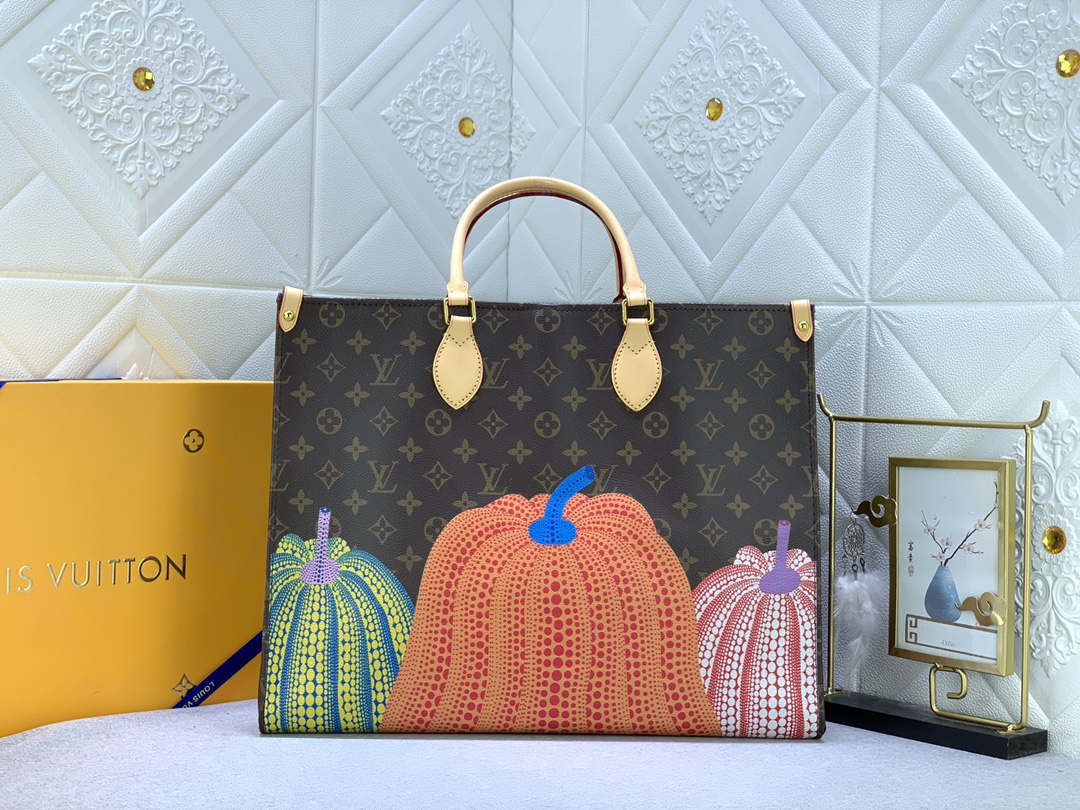 Louis Vuitton x YK OnTheGo M46466 (2) 41x34x19cm