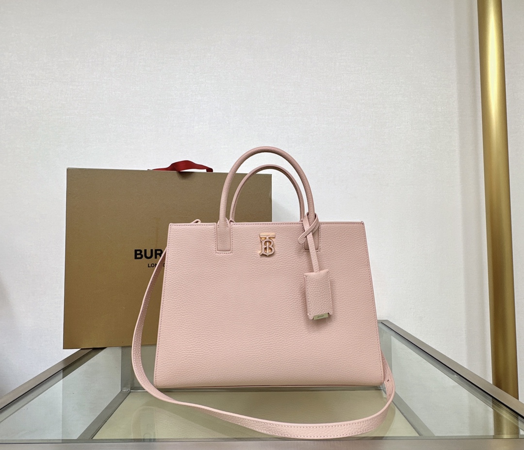 Burberry 9761 32.5 x 12 × 24cm
