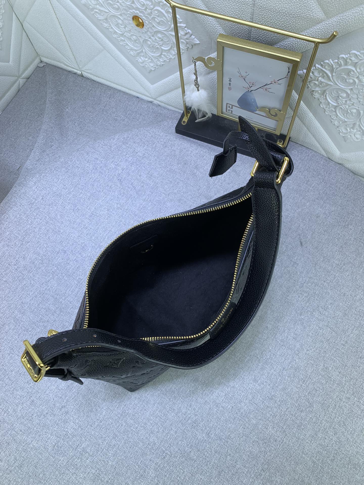 Louis Vuitton Sac Sport M46610 27.0 x 22.0 x 10.5cm