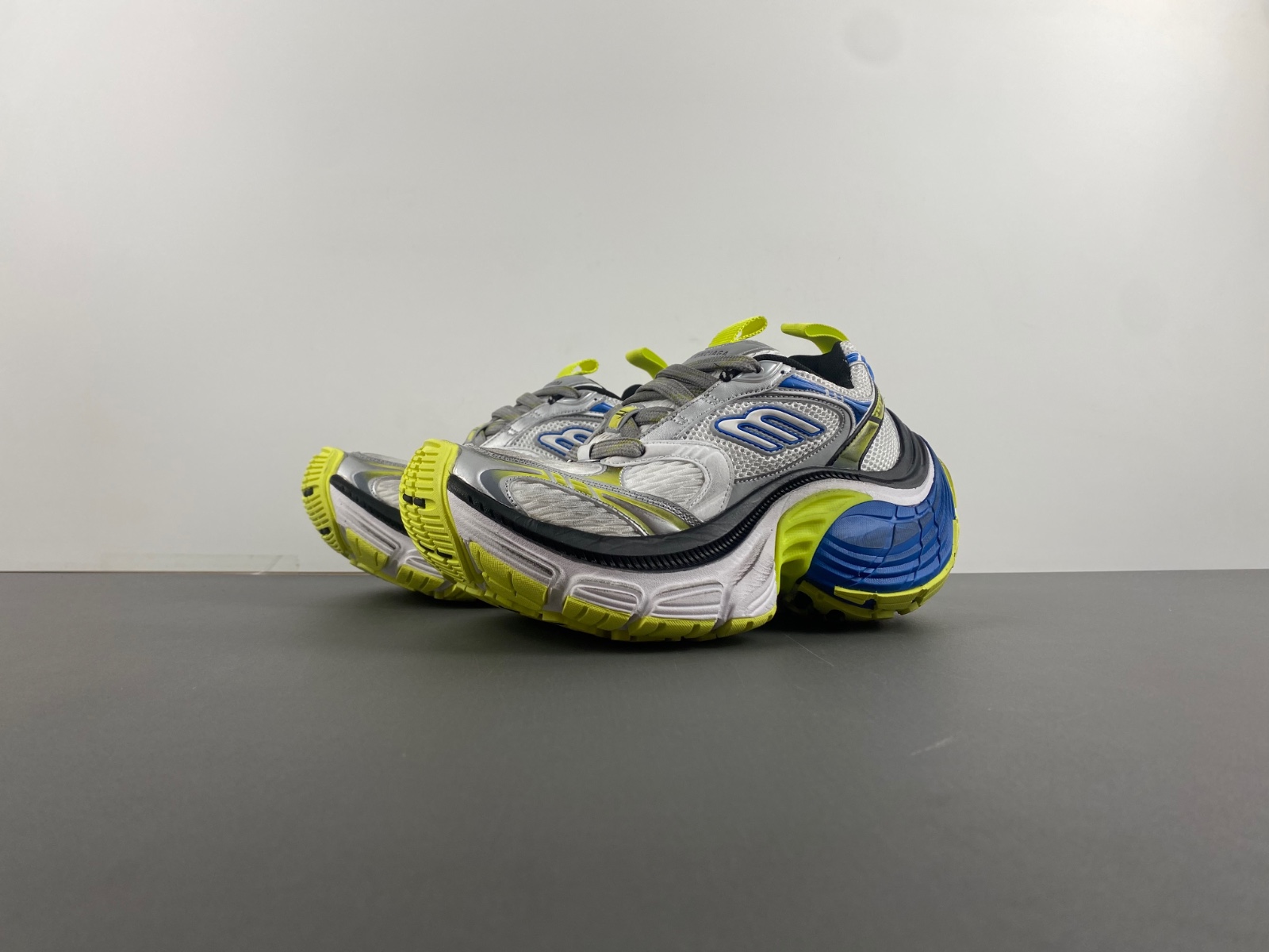 Balenciaga 10XL Sneaker In White/Blue/Fluorescent Green 792779 W2MV2 9741