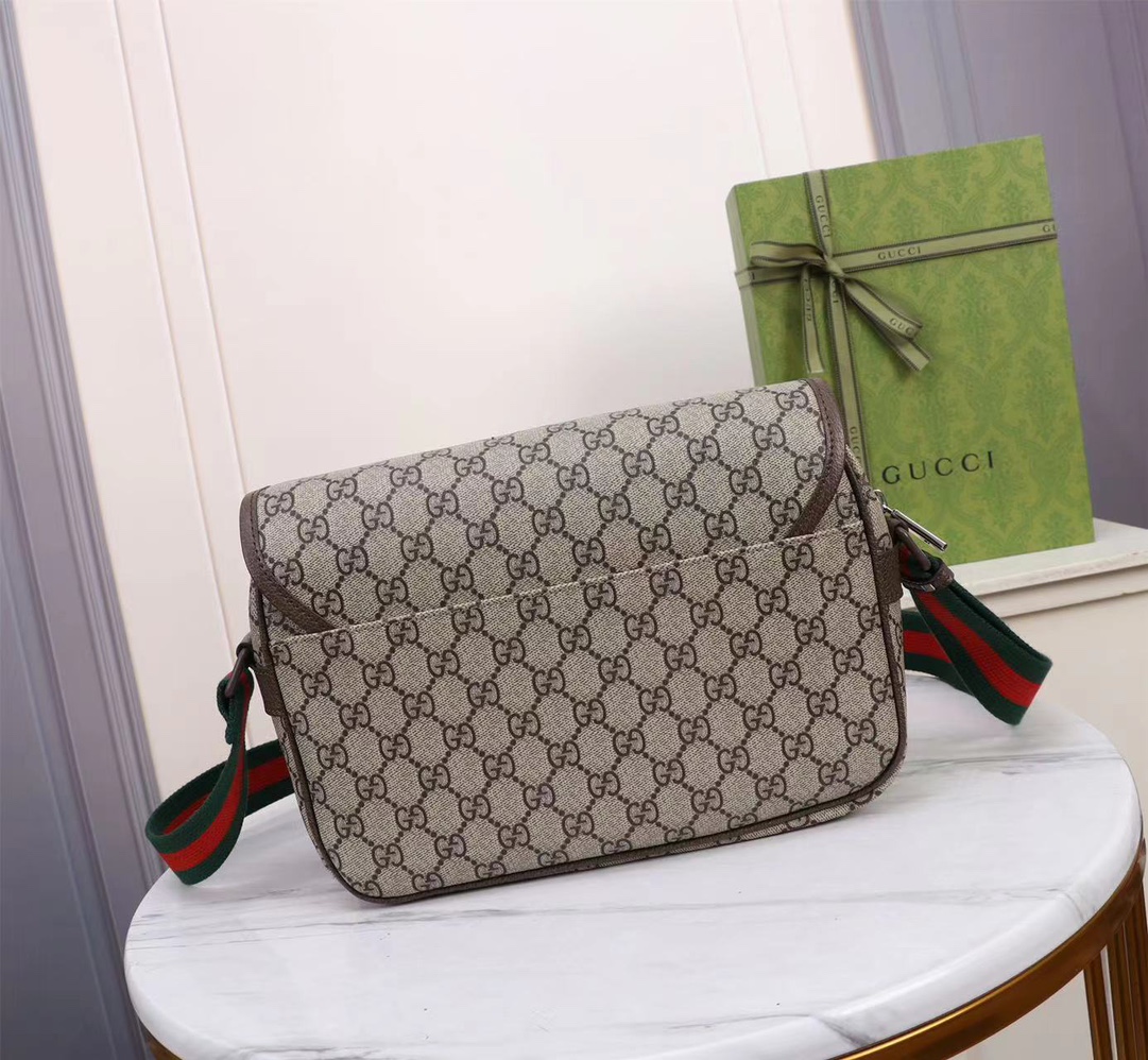 GUCCI 760123 27x 20x 10cm