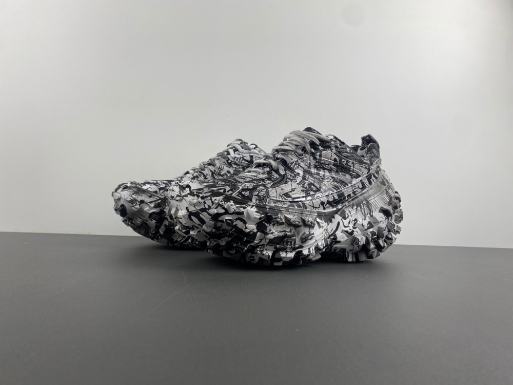 Balenciaga 685613-W2RG19010
