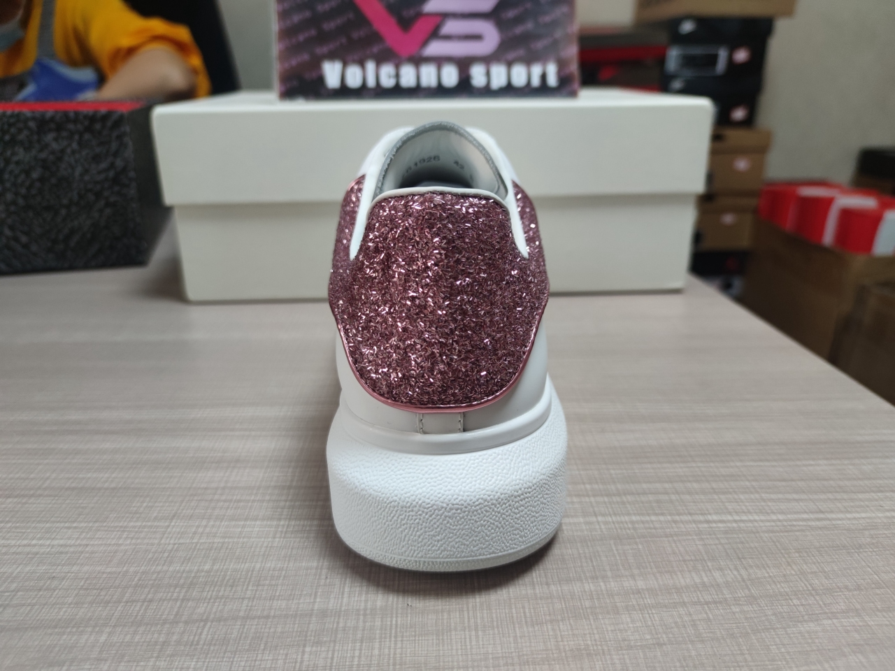 Alexander McQueen Oversized White White Pink Glitter