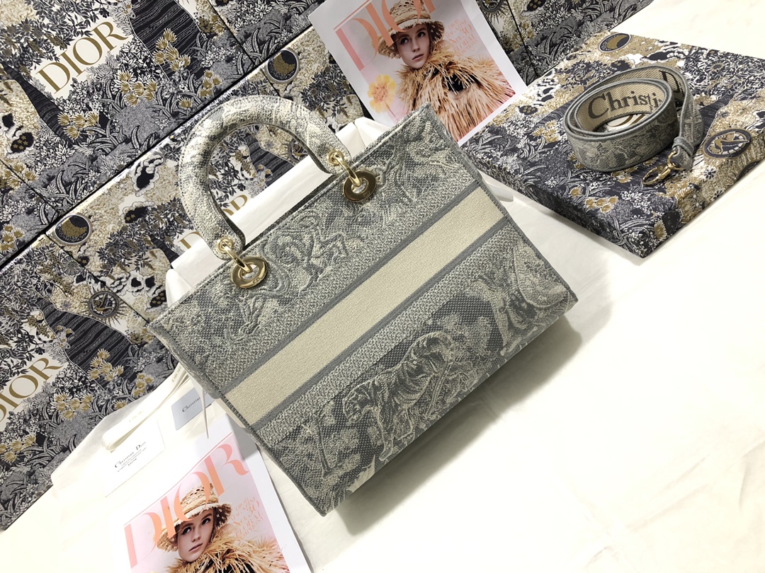 Dior Lady D-Lite M0566(15) 32 x 25 x 11cm