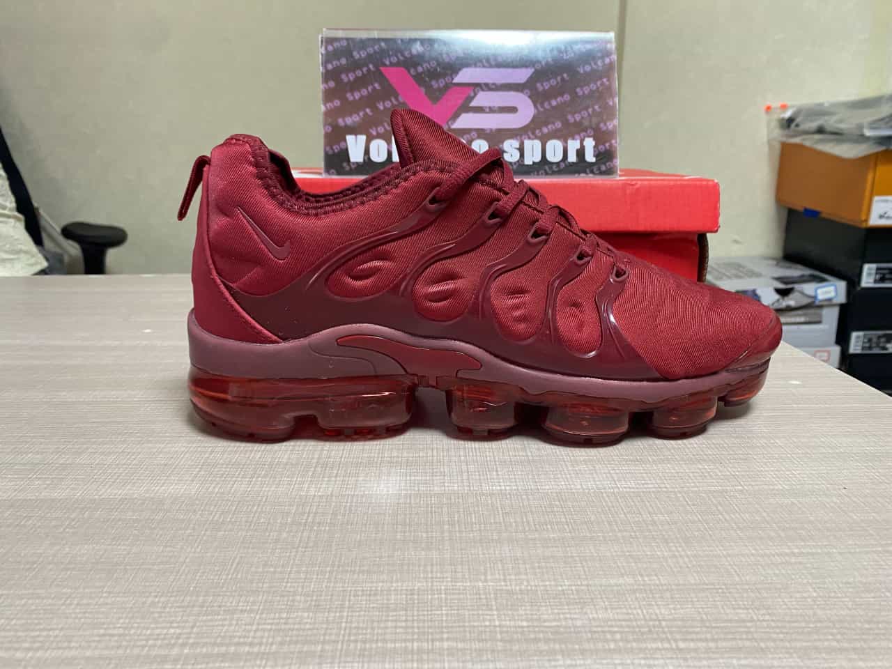Air VaporMax Plus 'Triple Red' CW6973 600