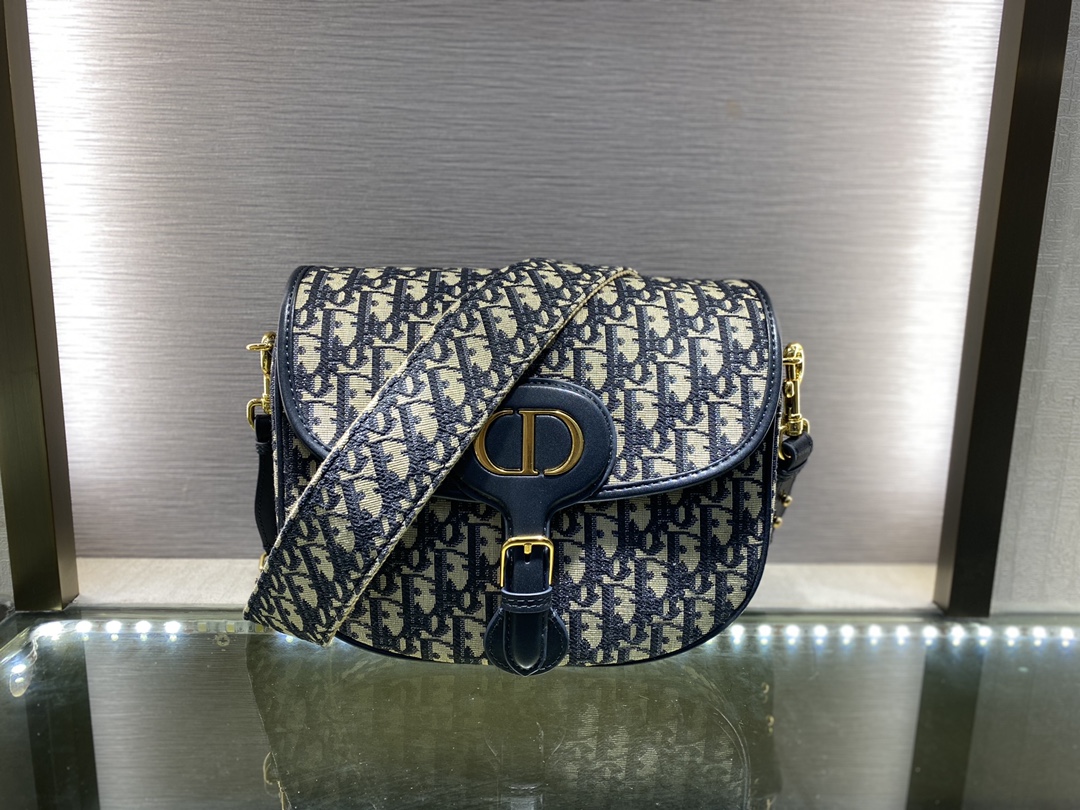 DIOR BOBBY 20235 27x19.5x8cm